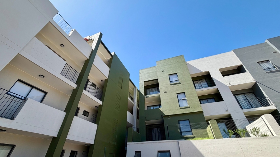 2 Bedroom Property for Sale in Newinbosch Western Cape